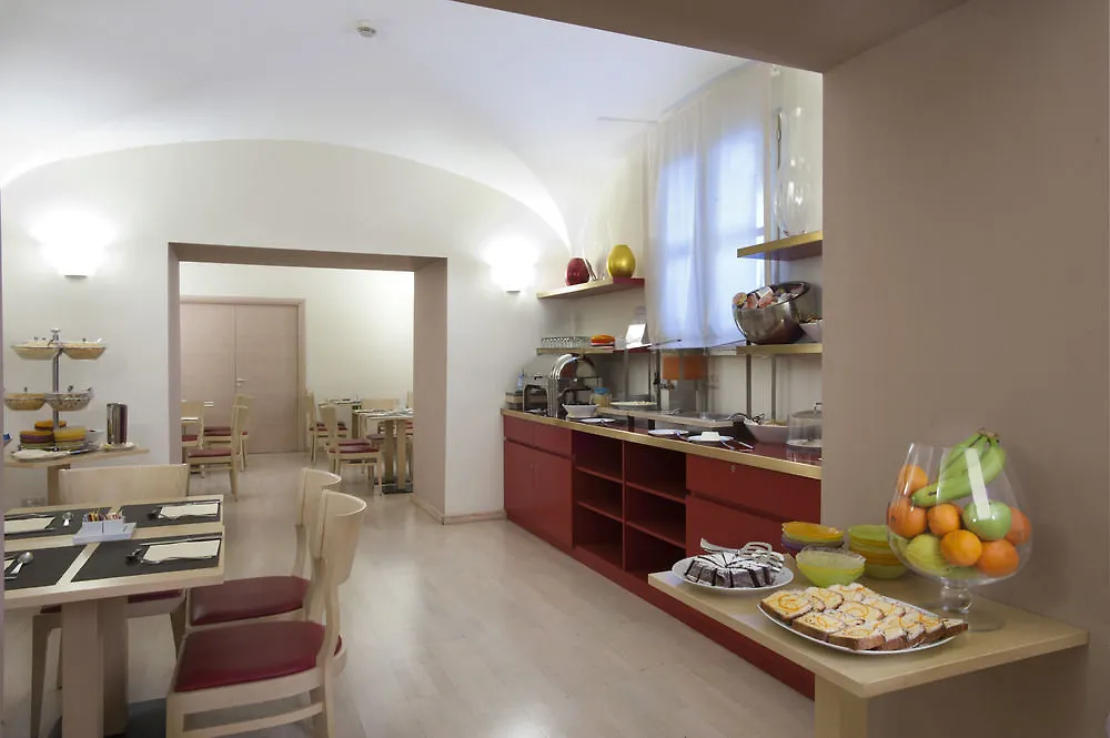 Hotel Garibaldi Palermo 4*,